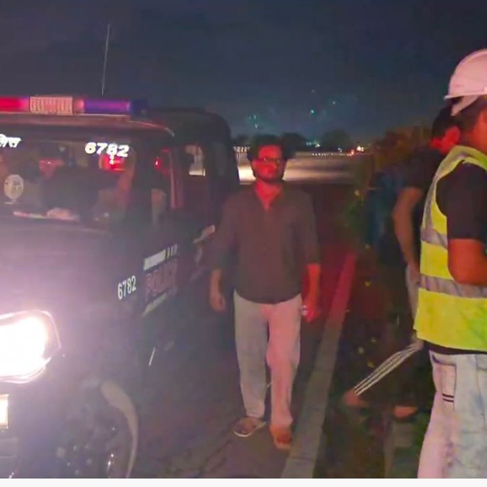 कौशांबी में सर्राफा व्यापारी से हेलमेट से हमला कर लूट:20 हजार कैश, एक किलो चांदी और 20 ग्राम सोना ले गए बदमाश; एसपी ने 4 टीमें बनाईं