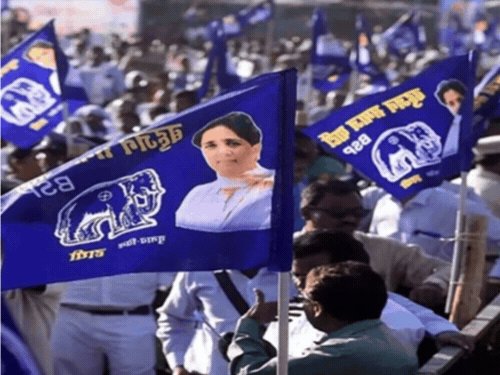 एत्मादपुर से सर्वेश बघेल पर दांव लगा सकती है बसपा:22 नवंबर को आकाश आनंद करेंगे जनसभा, बूथ कमेटियों को सक्रिय किया