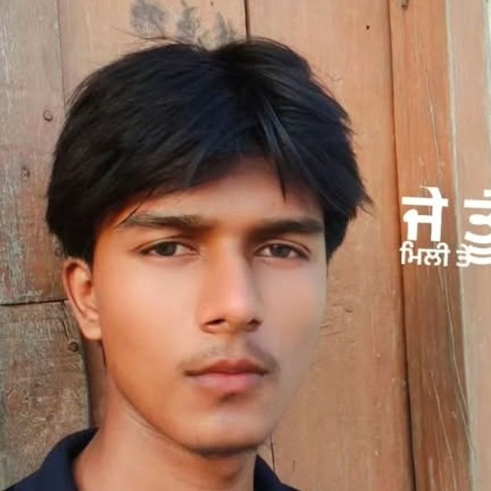 पीलीभीत-बरेली मार्ग पर डंपर ने बाइक को रौंदा:एक युवक की मौत, दूसरा गंभीर घायल; शाही से लौट रहे थे दोनों भाई