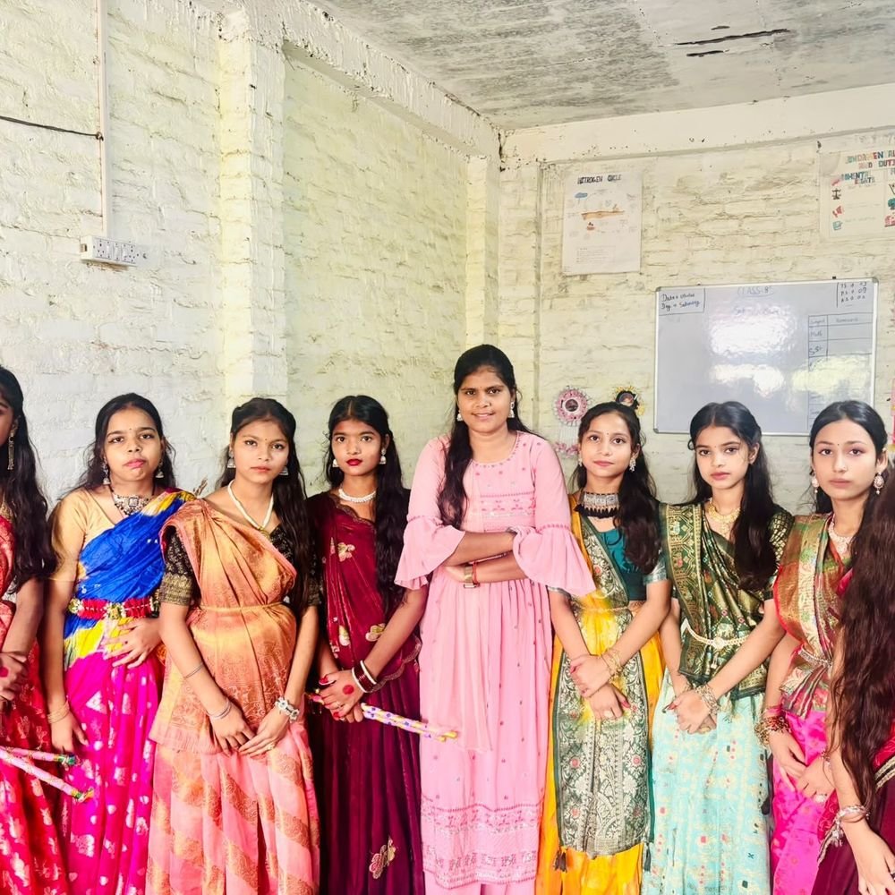 कानपुर में डांडिया उत्सव आयोजित:विद्यार्थियों ने पारंपरिक वेशभूषा में नृत्य प्रस्तुत किया, बाल सुरक्षा पर दिया जोर