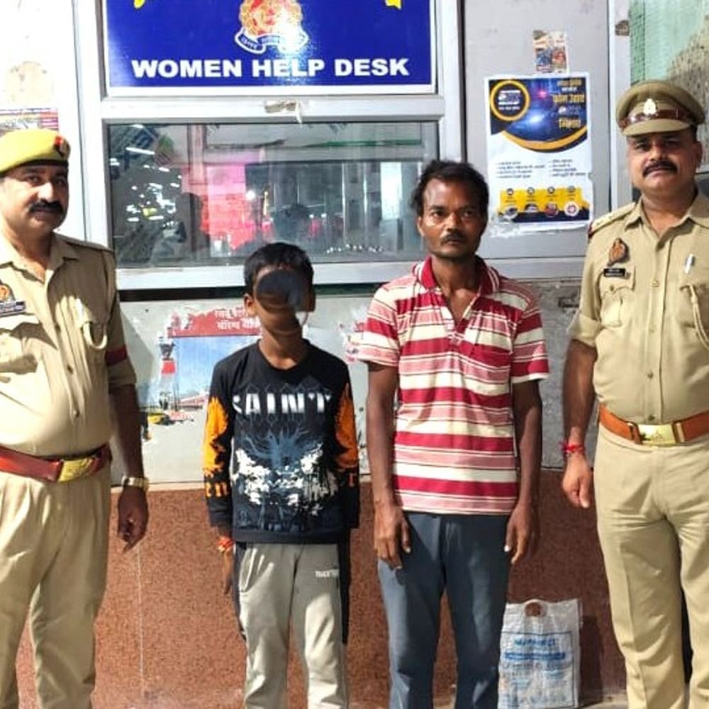पिता की डांट से नाराज किशोर कानपुर पहुंचा:सेंट्रल स्टेशन पर बेहाल मिला, GRP ने ऑपरेशन मुस्कान के तहत पिता से मिलाया