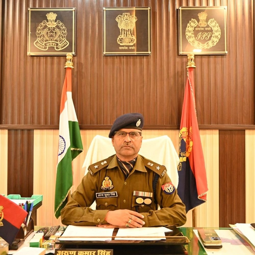 चित्रकूट में 77 पुलिसकर्मियों का हुआ ट्रांसफर:62 सिपाही और 15 एसआई बदले, दो दरोगाओं को बीमारी के चलते रोका गया
