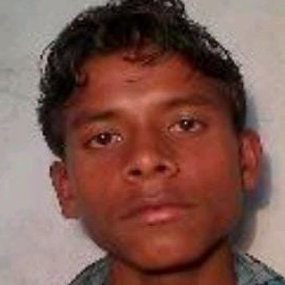 बगीचे में पेड़ से लटका मिला युवक का शव:कानपुर में रक्षाबंधन पर घर आया था, मौत की वजह साफ नहीं