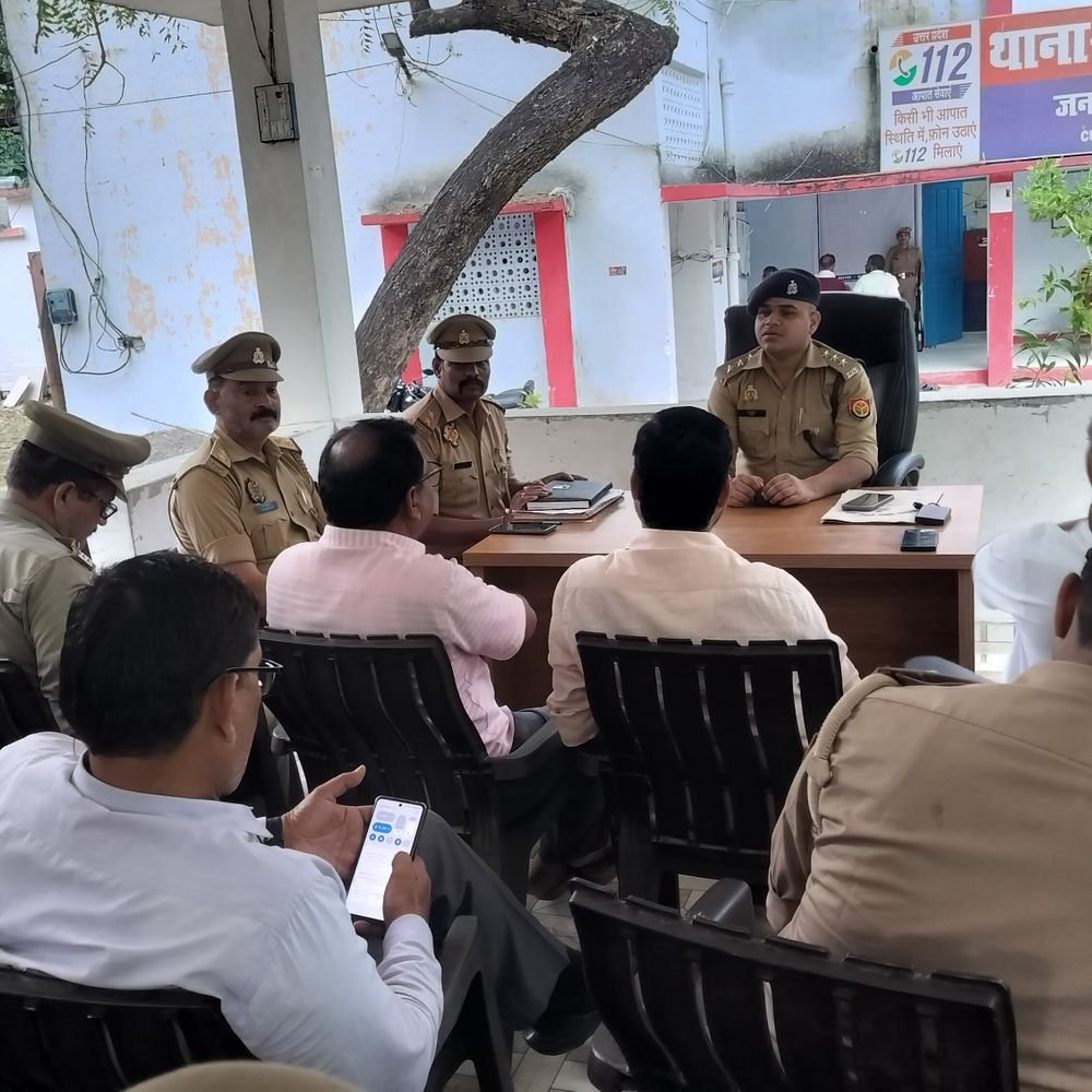 अयोध्या में नवरात्र-दशहरा पर पुलिस के सख्त निर्देश:खंडासा-कुमारगंज में बैठक, सीओ ने डीजे संचालकों को चेतावनी और लोगों से वार्ता