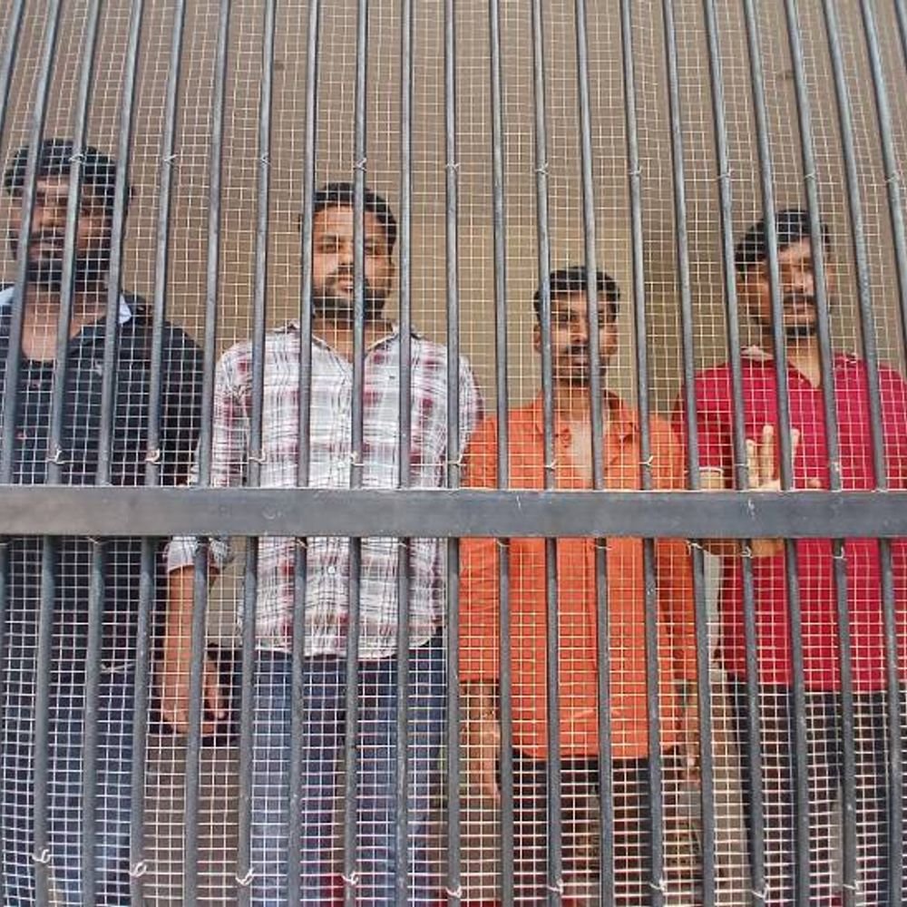गोरखपुर में लॉरेंस बिश्नोई गैंग के 4 बदमाश गिरफ्तार:2 ऑटोमेटिक पिस्टल बरामद, अवैध असलहा की तस्करी करते थे