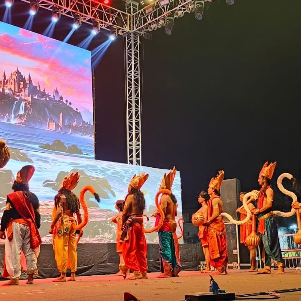 अंतर्राष्ट्रीय रामलीला महोत्सव का मंचन:चित्रकूट में कलाकारों ने किया रामकथा का प्रदर्शन