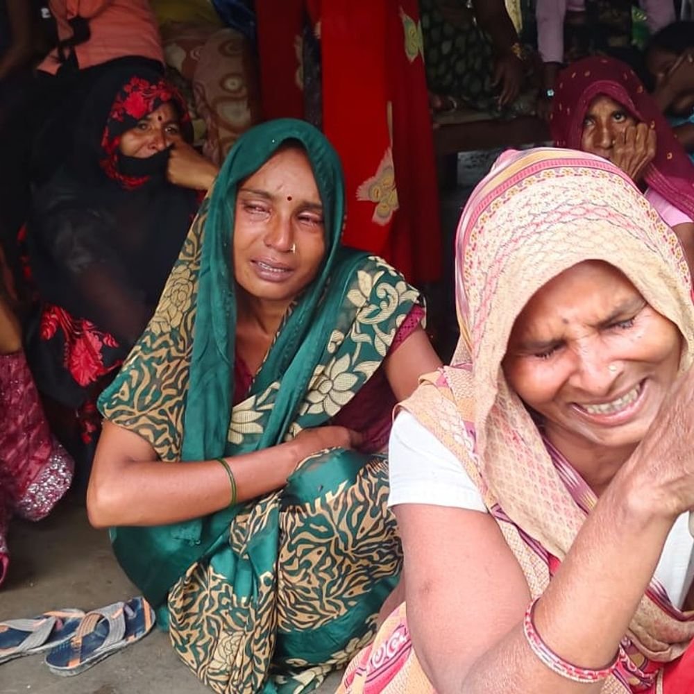 गुजरात सड़क हादसे में सीतापुर के 5 मजदूरों की मौत:सीतापुर में शव देर रात तक पहुंचेंगे, डिप्टी सीएम ब्रजेश पाठक ने दुख जताया