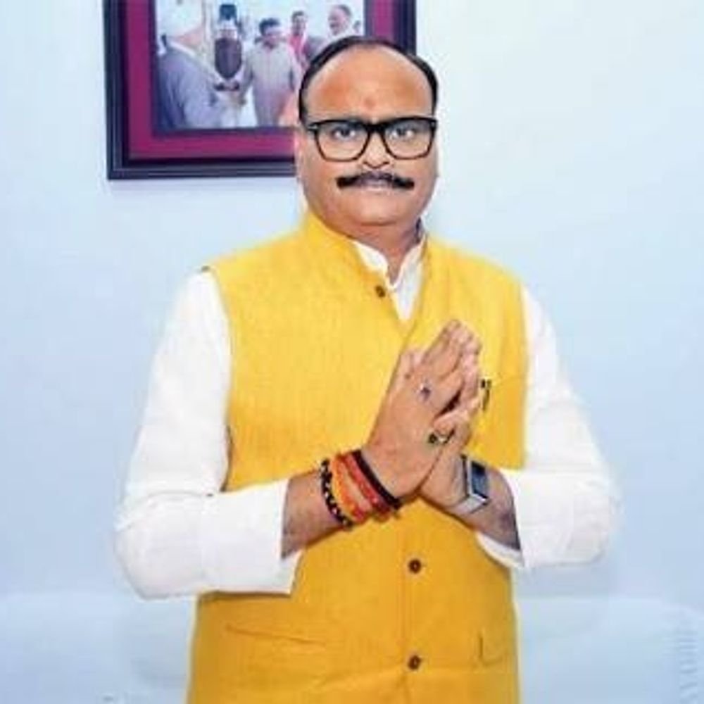 उपमुख्यमंत्री ब्रजेश पाठक पूर्व विधायक के त्रयोदशी संस्कार में होंगे:26 अक्टूबर को बेल्लुआ गांव और सीतापुर जाएंगे, शोक संवेदना व्यक्त करेंगे