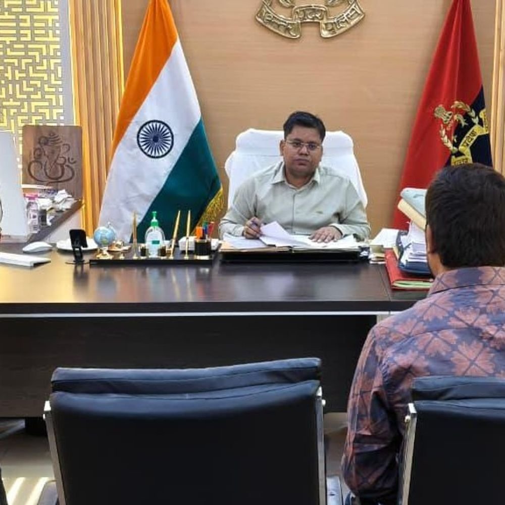 DCP सिटी ने तीन पुलिसकर्मी सस्पेंड किए:गाजियाबाद में एक सप्ताह में 10 पुलिसकर्मी सस्पेंड करते हुए विभागीय जांच शुरू