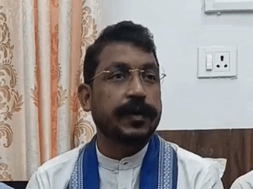 यूपी की बड़ी खबरें:नगीना सांसद चंद्रशेखर के खिलाफ गैर जमानती वारंट, 8 साल पहले युवक को थप्पड़ मारा था