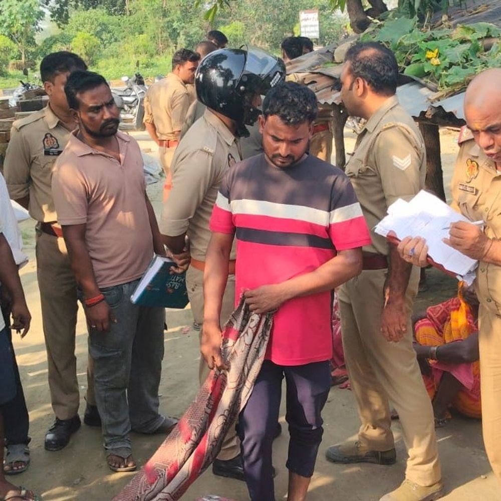 बस्ती में लापता युवक का नाले के पास मिला शव:परिजनों ने हत्या की आशंका जताई, पुलिस ने जांच शुरू की