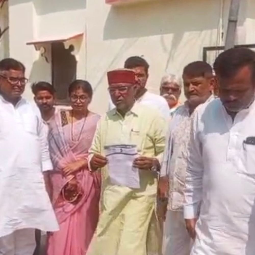 कांग्रेस कार्यालय पर भाजपा महिला मोर्चा का प्रदर्शन:कांग्रेस जिलाध्यक्ष ने दी चेतावनी, 72 घंटे में कार्रवाई न होने पर भाजपा दफ्तर पर प्रदर्शन