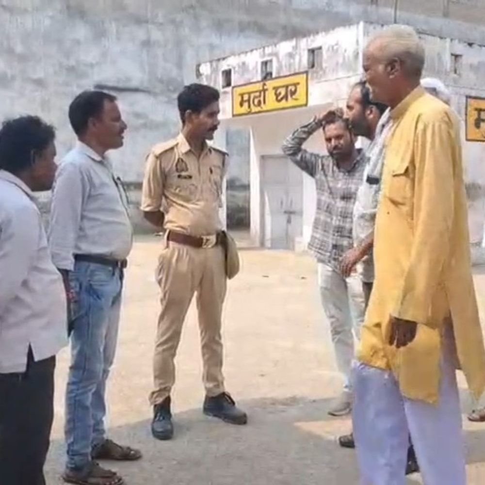 महोबा में विवाहिता की मौत, दहेज प्रताड़ना का आरोप:परिजन बोले अतिरिक्त दहेज की थी मांग, ससुराल पक्ष बोला- आत्महत्या है