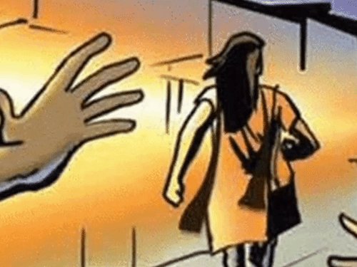 गोरखपुर में मॉर्निंग वॉक पर निकली महिला से छेड़छाड़:आरोपी बोला- कब तक बचोगी, जबरदस्ती गाड़ी पर बैठाने की कोशिश की