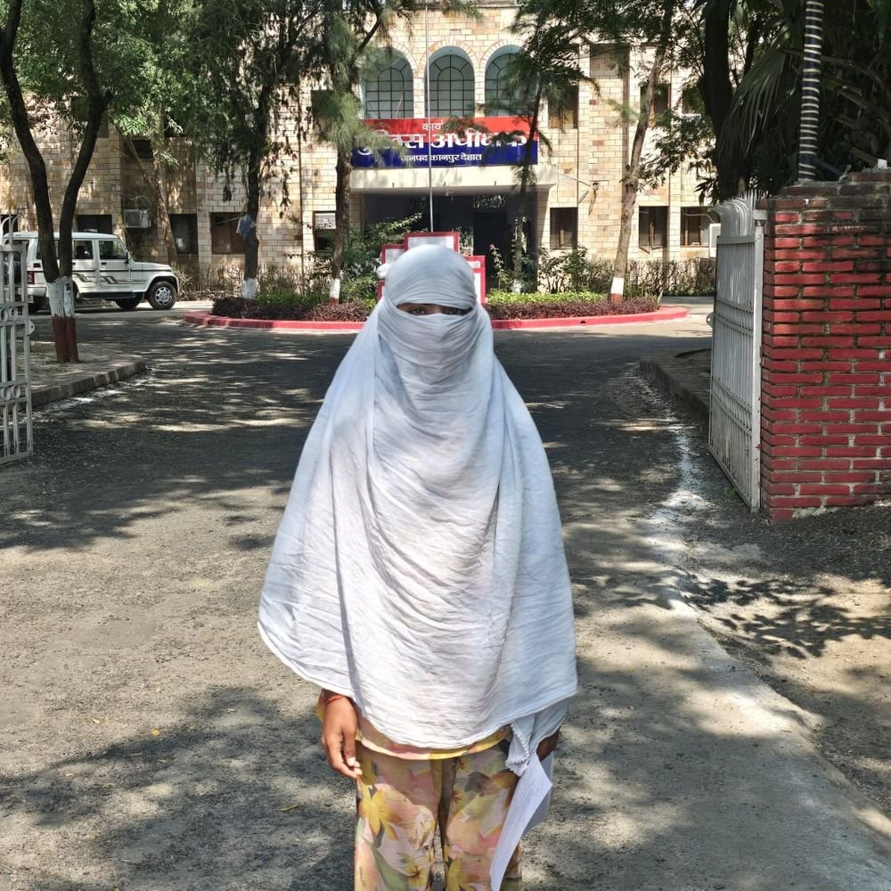 कानपुर देहात में रेप का आरोप लगाने वाली युवती लापता:प्रधान पर लगे आरोप, 13 दिन पहले वकील पर लड़की ने कराई थी FIR