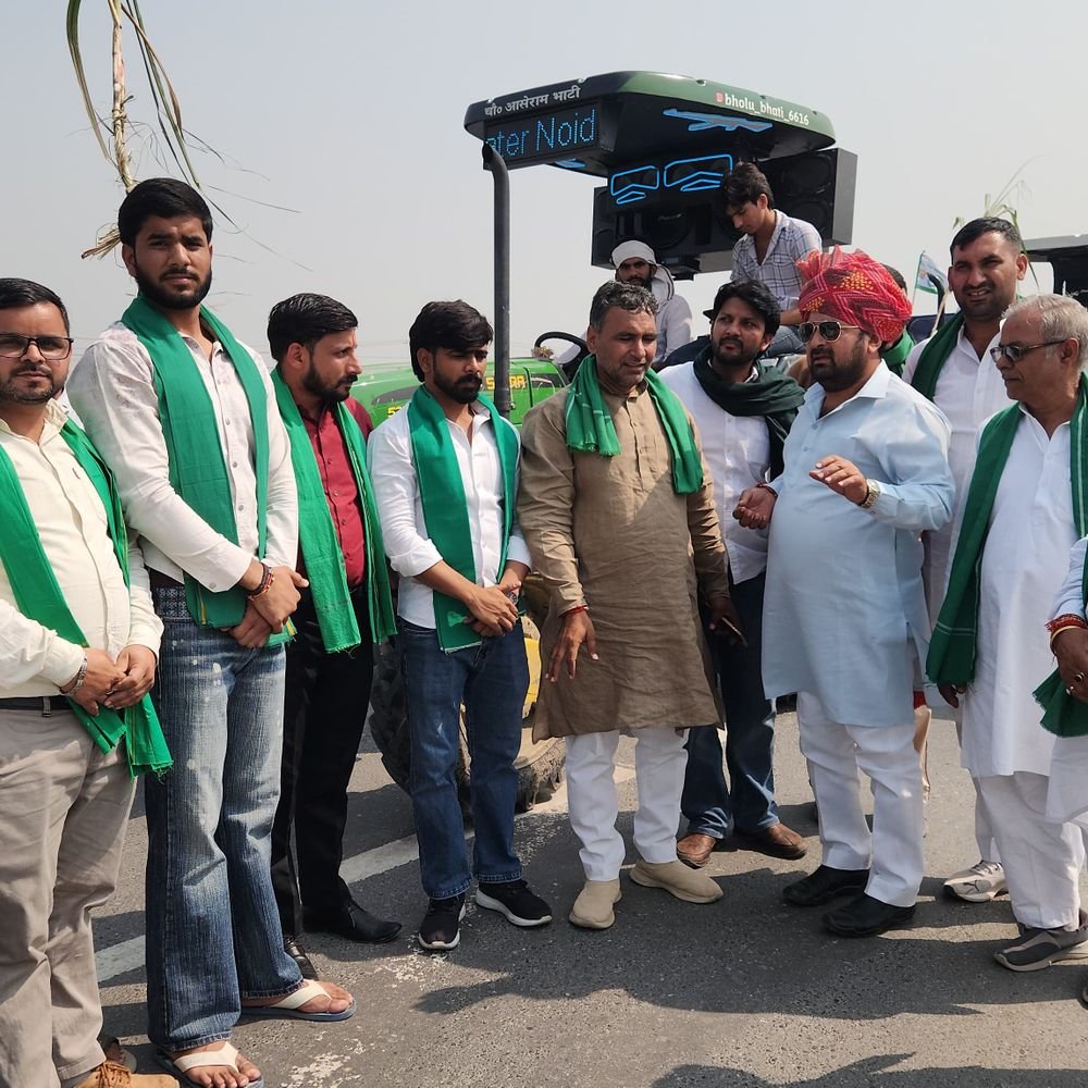 भारतीय किसान यूनियन ने दादरी में निकाली ट्रैक्टर रैली:एसडीएम को ज्ञापन सौंपकर SIR रद्द करने और मतदान अधिकार बहाल करने की मांग