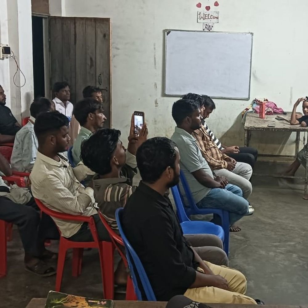 लखनऊ में धम्म प्रवर्तन दिवस पर बैठक:आंबेडकर के विचारों पर हुई चर्चा, समानता और सामाजिक न्याय पर जोर