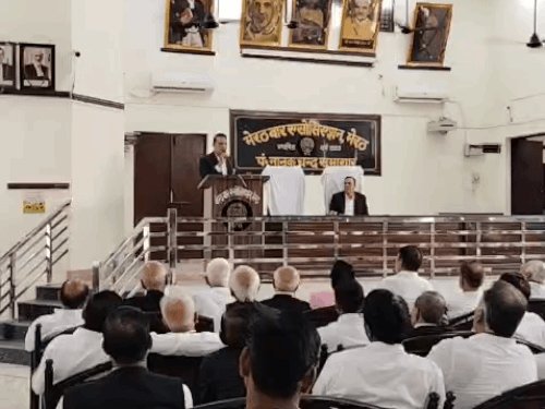 हाईकोर्ट बेंच मांग: बुधवार को न्यायिक काम नहीं करेंगे वकील:मेरठ बार एसोसिएशन ने मामलों में अगली तारीख देने की मांग की