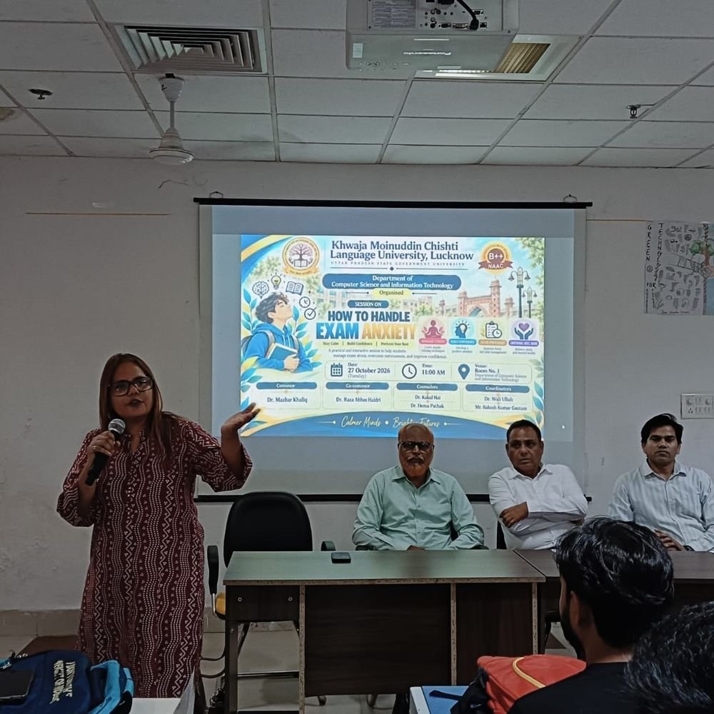 लखनऊ में परीक्षा तनाव जागरूकता कार्यक्रम:भाषा विश्वविद्यालय विद्यार्थियों को नकारात्मक विचारों पर नियंत्रण रखने के तरीके बताए