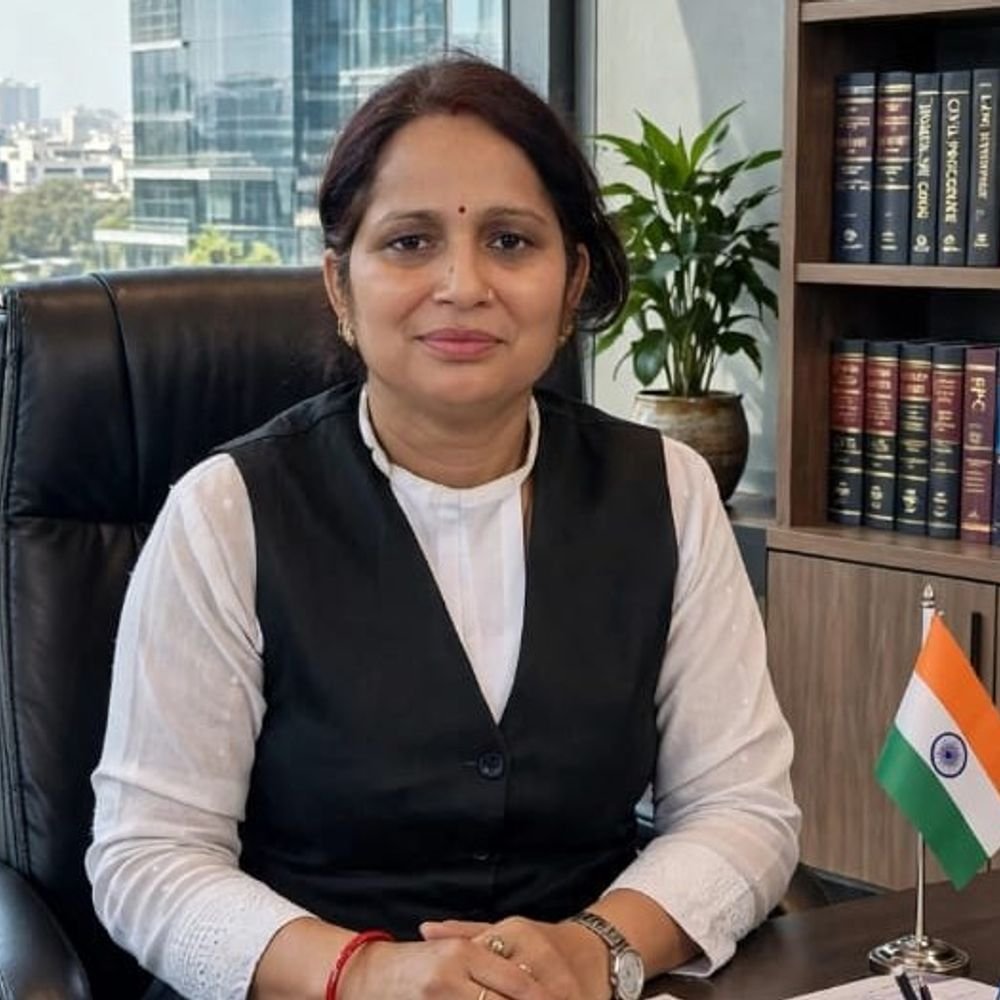 टीचर बनने का सपना छोड़ा, महिलाओं को दिला रहीं न्याय:पति की प्रेरणा से ममता बनीं वकील, 14 साल से पीड़ित महिलाओं के केस मुफ्त लड़ रहीं