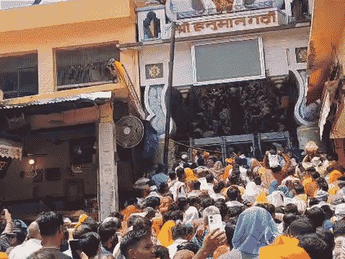 अयोध्या में त्योहार से पहले बढ़ी भीड़:पितृपक्ष और वीकेंड पर बड़ी संख्या में राम लला का दर्शन करने पहुंचे श्रद्धालुओं, दीपोत्सव तक कारोबार में और उछाल की उम्मीद