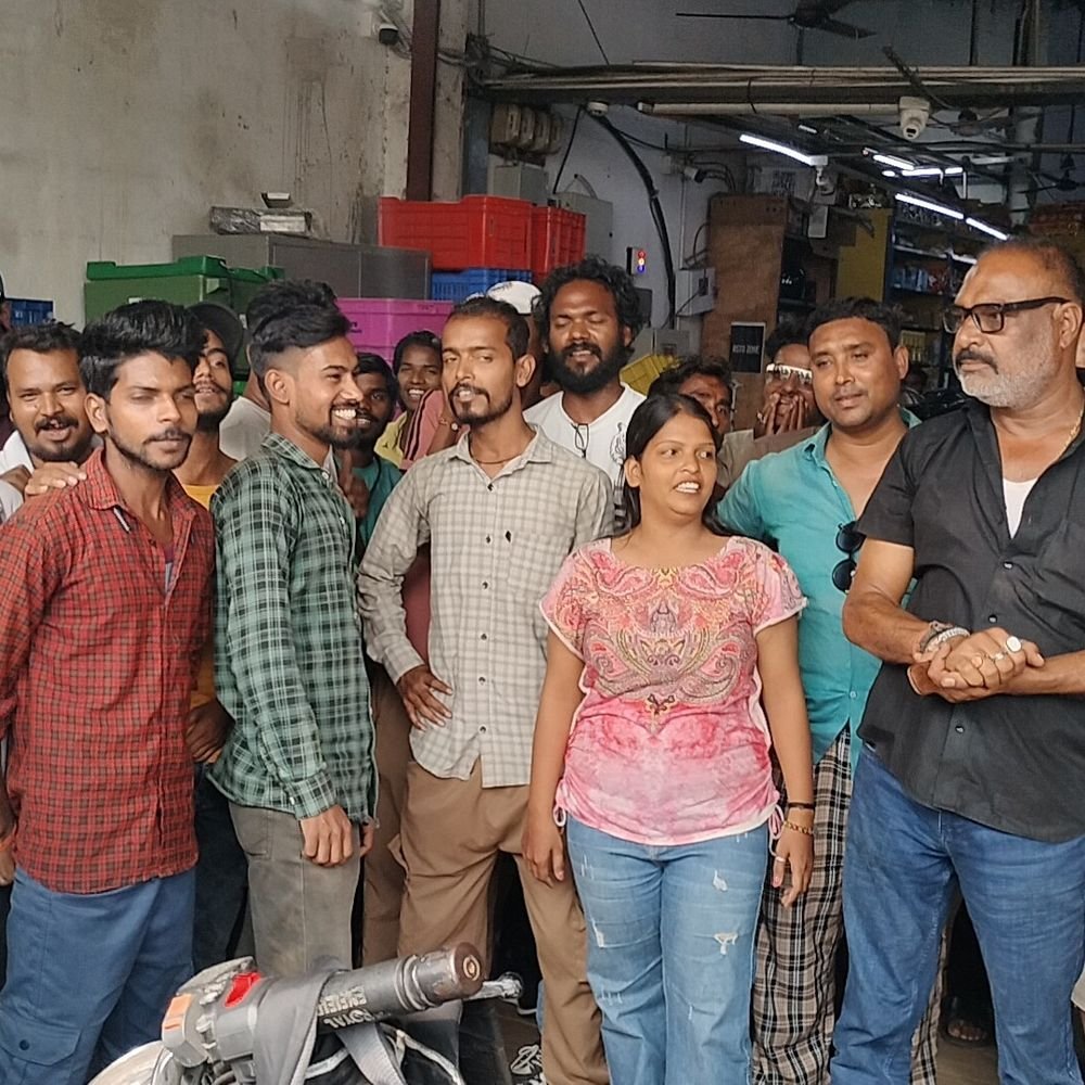 श्रम विभाग से न्याय की मांग:वर्क आईडी ब्लॉक होने से डिलीवरी कर्मचारी परेशान,शिकायत के बाद काम से रोका