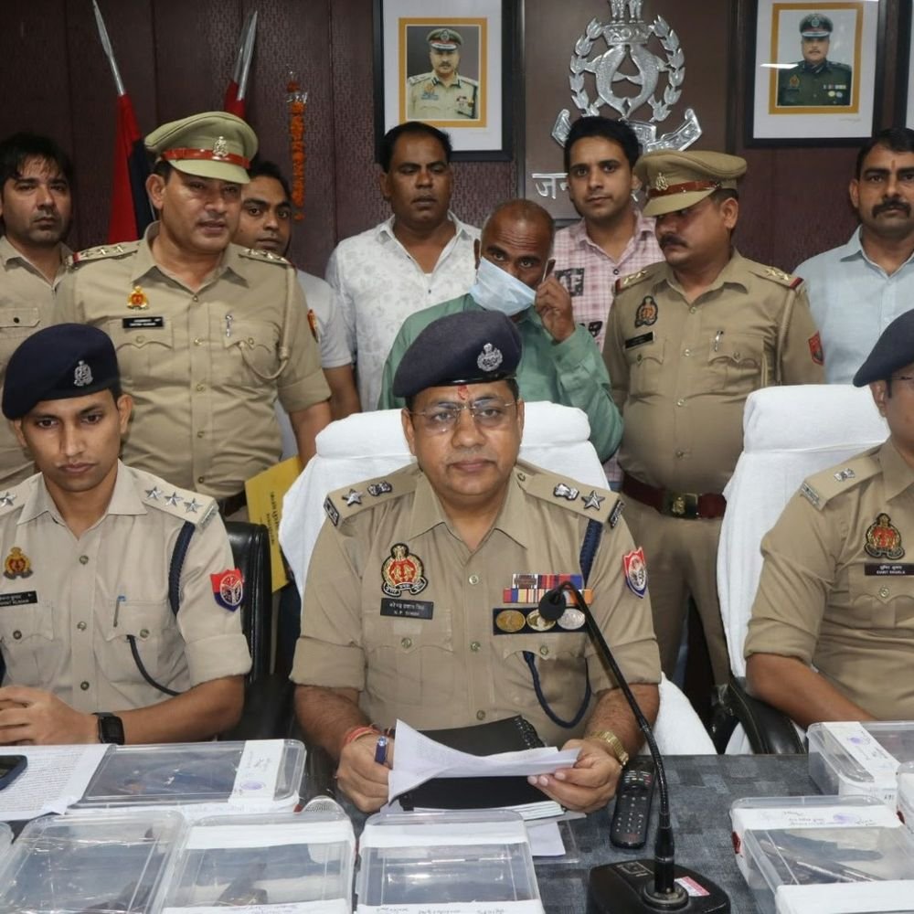 शामली में अवैध हथियार फैक्ट्री, तमंचों के साथ आरोपी गिरफ्तार:ट्यूबवैल पर तमंचे बनाने का चल रहा था धंधा, चुनाव करना था प्रभावित