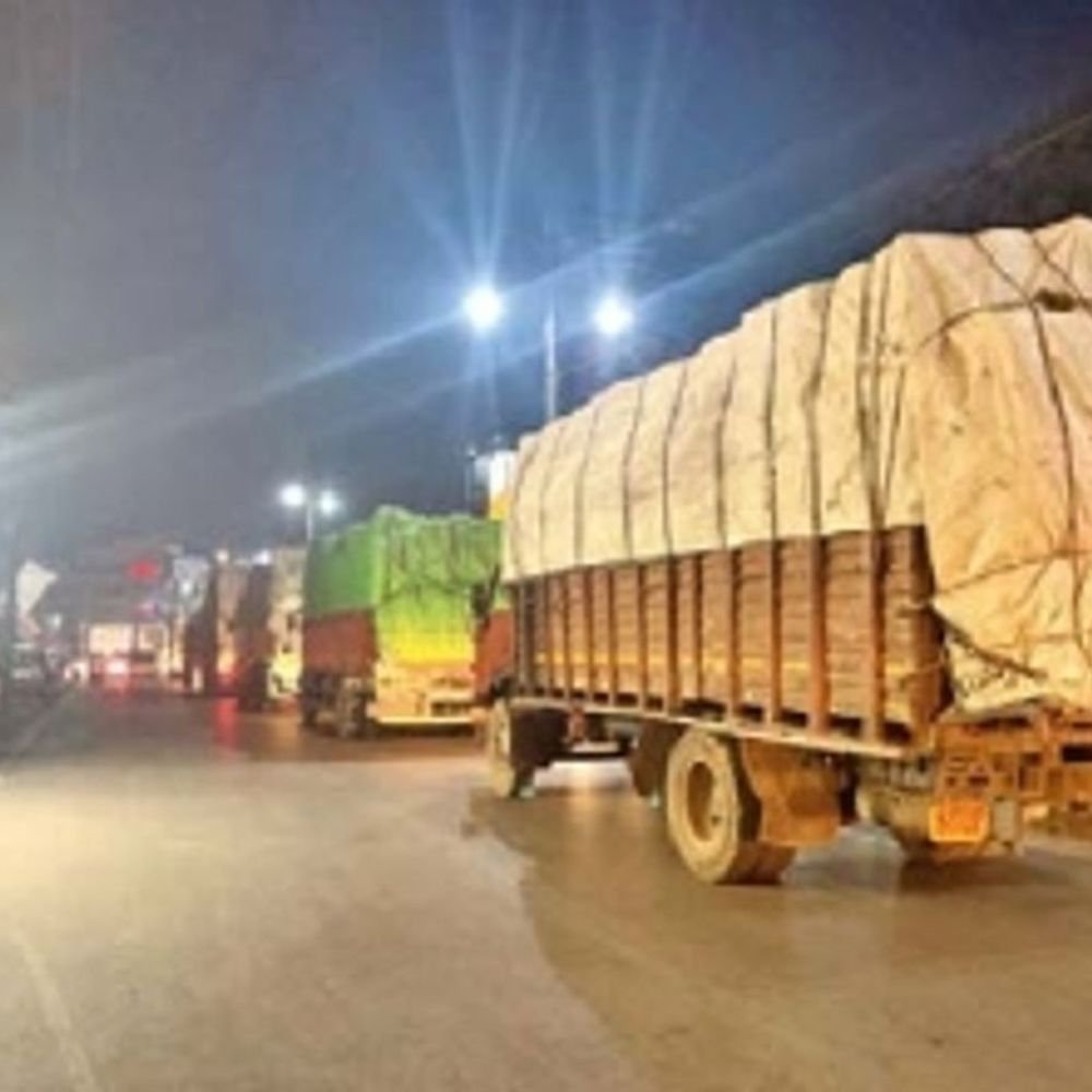 कर्वी में 22 अक्टूबर तक भारी वाहनों की नो एंट्री:दशहरा-विसर्जन के कारण रोक ; 23 अक्टूबर से 30 दिन तक दिनभर रहेगा प्रतिबंध
