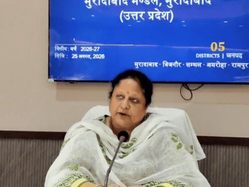 लेखपाल ने खुद ही कर ली अपने खिलाफ बैठी जांच:सरकारी जमीन पर कब्जा कराने के आरोप में मुरादाबाद कमिश्नर ने दिए थे जांच के आदेश