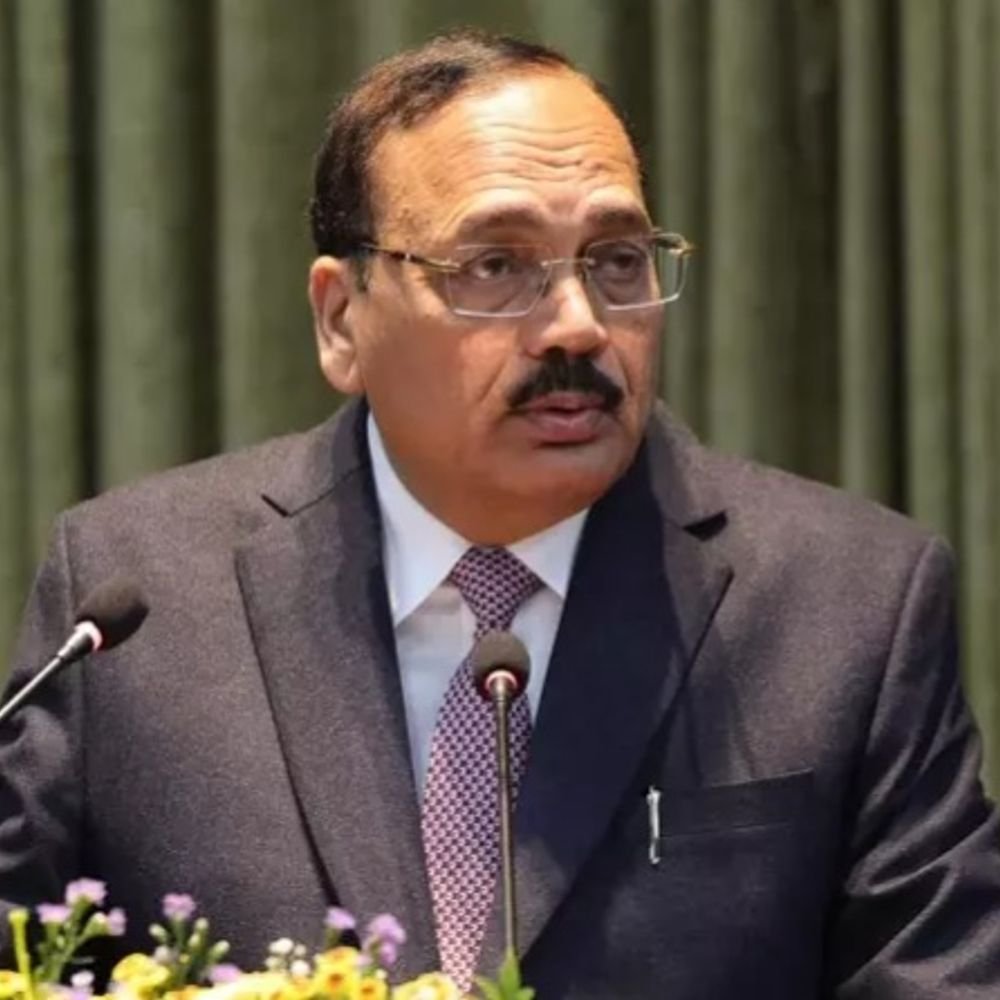 CJI बोले- असहमति के साथ सम्मान जरूरी:फैसला देने से पहले सुनें, NLSIU कन्वोकेशन में शामिल, 3 महीने पहले छात्रों ने किया था विरोध