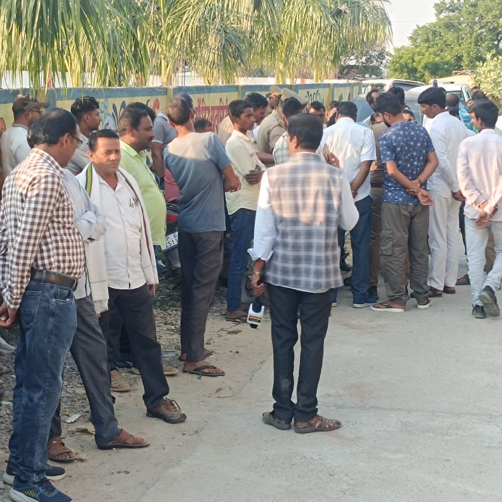 सोनभद्र में प्रसव के बाद विवाहिता की मौत:परिजनों ने अस्पताल पर लगाया लापरवाही का आरोप, हालत बिगड़ने पर BHU भेजा