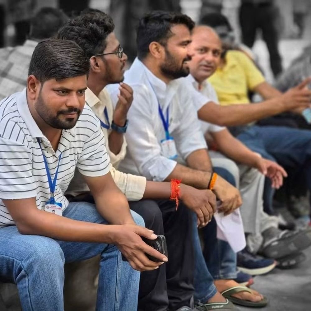 सामुदायिक स्वास्थ्य अधिकारियों का धरना:लखनऊ में 28 सितंबर से धरने पर बैठे सीएचओ, शासन से मांगा समाधान