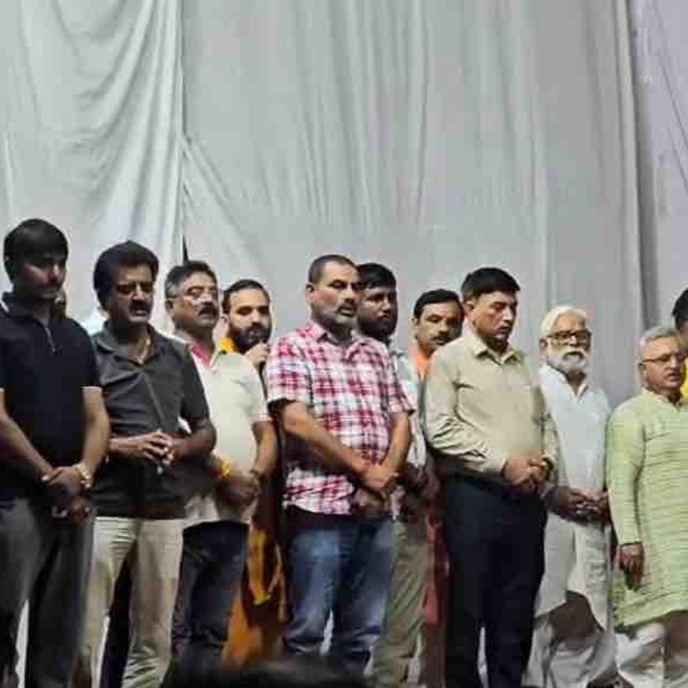 गाजियाबाद में झुलसे तीसरे युवक की भी मौत:रावण का पुतला बनाते समय ब्लास्ट हुआ था, कमेटी ने रामलीला न कराने का फैसला लिया