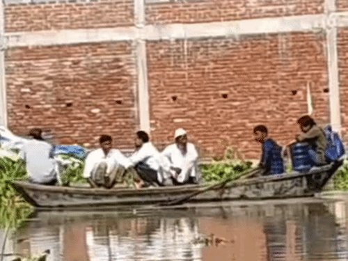 उन्नाव में गंगा का जलस्तर खतरे के निशान के ऊपर:उन्नाव में गंगा खतरे के निशान से ऊपर, शुक्लागंज के कई तटीय इलाकों में बाढ़ का खतरा