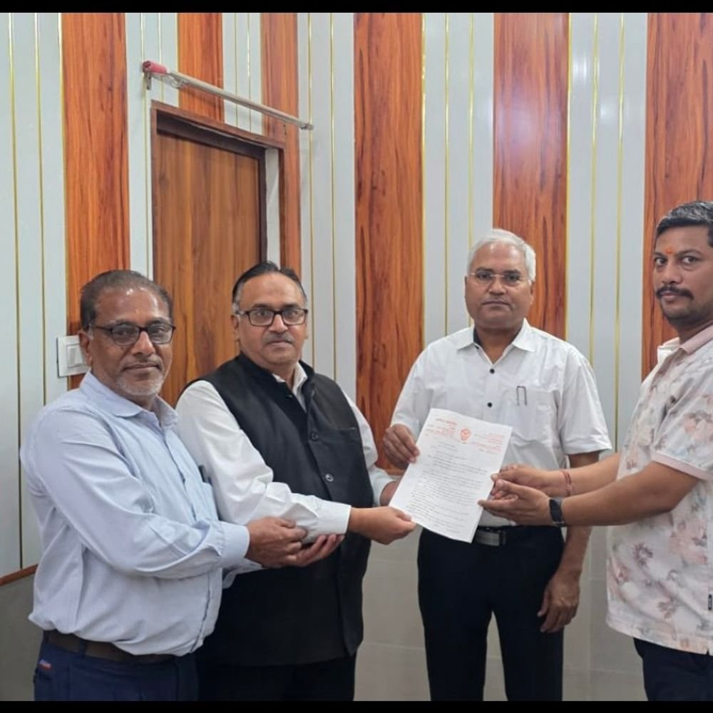 पश्चिम बंगाल घटना के विरोध में ज्ञापन:संभल में सिटी मजिस्ट्रेट को दिया, निष्पक्ष जांच की मांग