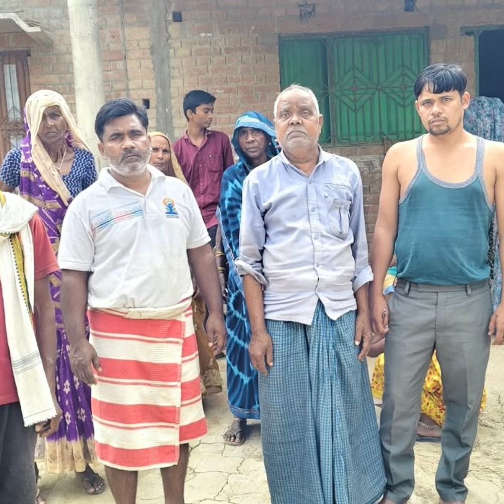 कौशांबी में सड़क हादसे में घायल दूध विक्रेता की मौत:इलाज के दौरान तोड़ा दम, साथी गंभीर रूप से घायल, टक्कर मारने वाला फरार