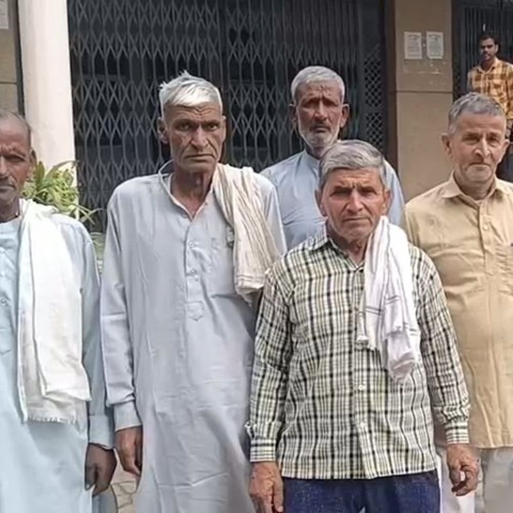 एक्सप्रेसवे बनने से अलावलपुर के खेतों का रास्ता प्रभावित:ग्रामीणों ने खेतों तक सुरक्षित मार्ग, नहर की नाली और श्मशान घाट के रास्ते की मांग की