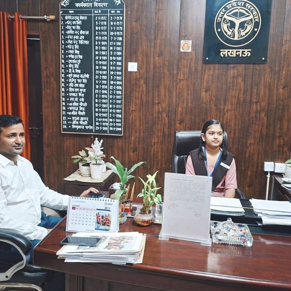 निहारिका बनीं लखनऊ की एक दिन की BSA:शिक्षकों को तय समय में पाठ्यक्रम पूरा कराने के निर्देश, एक्स्ट्रा क्लास लगाने को कहा
