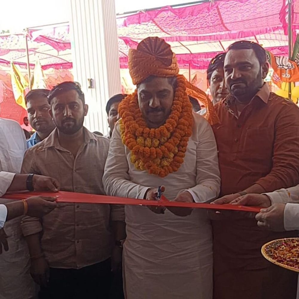 भाजपा नेता अमरपाल सिंह ने जनता कार्यालय का शुभारंभ किया:बागपत में विधायक योगेश धामा और जिला अध्यक्ष नीरज शर्मा ने किया उद्घाटन