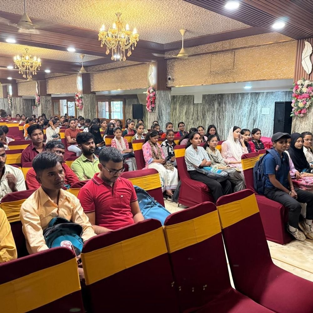 200 से अधिक युवाओं ने सीखी एआई टेक्निक:इटावा में करियर और रोजगार के अवसरों की मिली जानकारी