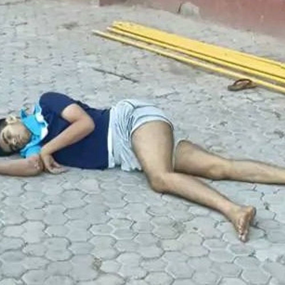मथुरा की पॉश सोसाइटी में लड़के की मौत:5वीं मंजिल से गिरने की आशंका, मौसी के घर आया था