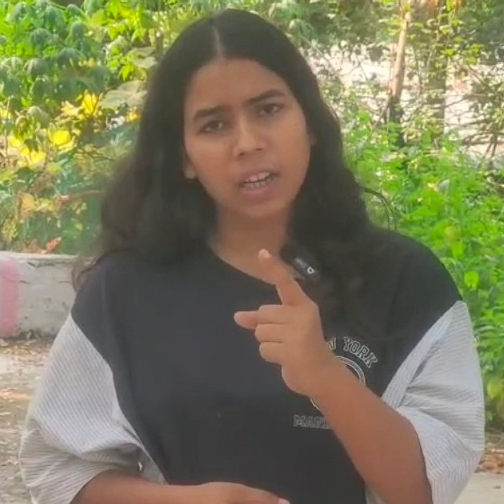 छात्रा ने नदी कटान पर विधायक को घेरा:कविता में कहा- अबकी वोट मांगने आओगी तो सबक सिखाएंगे