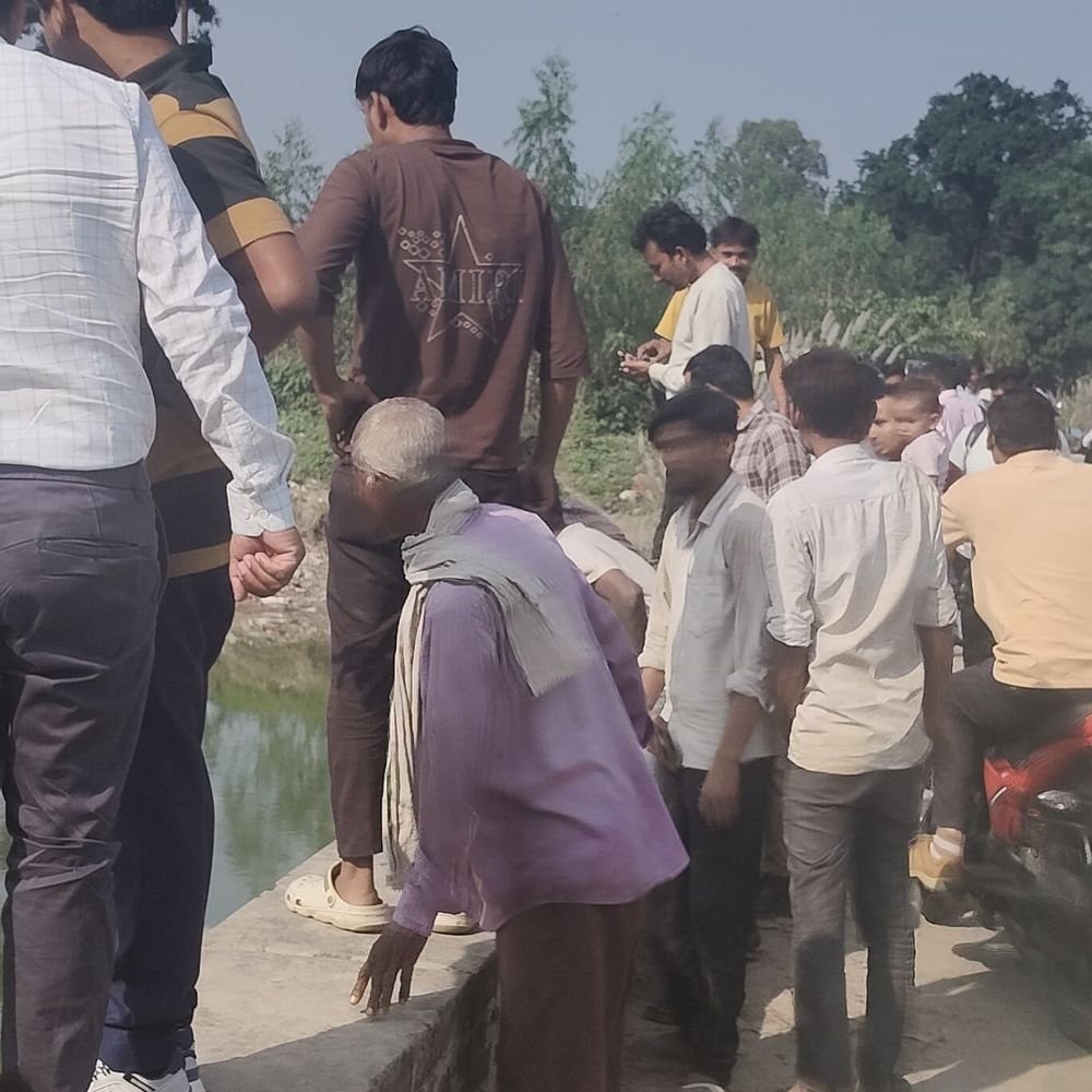 हरदोई के शारदा नहर में मिला नवजात का शव:बावन पुल के पास सुबह नहर में शव दिखाई देने पर भीड़ जुटी, पुलिस ने पहचान शुरू की
