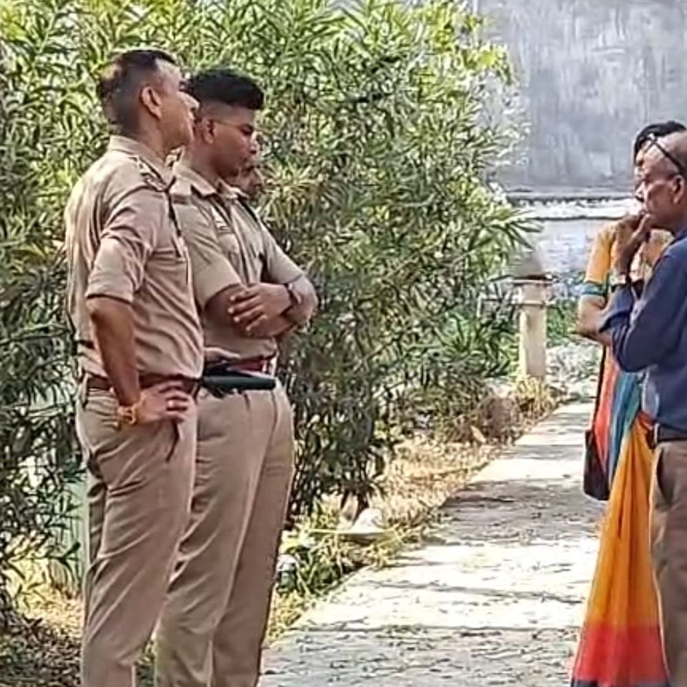 सरकारी स्कूल में बच्चे से कुकर्म का आरोप:खाली क्लास में वारदात को अंजाम देकर भागा नाबालिग, पुलिस तलाश में जुटी