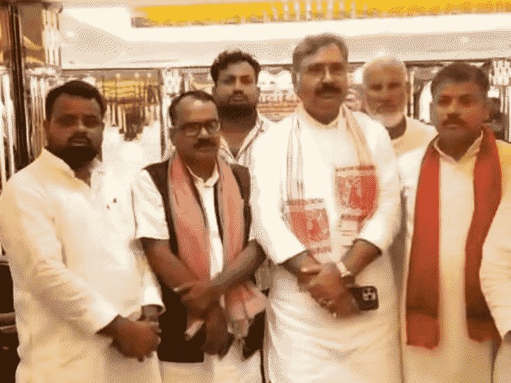 MLC चुनाव: नामांकन के बाद आक्रामक हुए संजयन:गोरखपुर में 17 जिलों के जिलाध्यक्षों के साथ तैयार किया मेगा प्लान