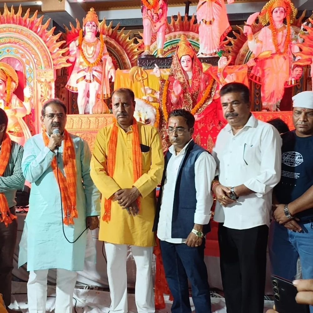 मेरठ में माता की चौकी में भजन और जयकारे गूंजे:सेवा बस्तियों में नौ दिन कार्यक्रम होंगे, BJP महानगर अध्यक्ष शामिल हुए