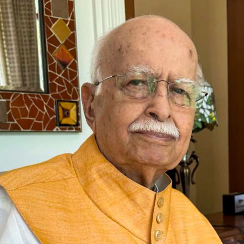 लालकृष्ण आडवाणी को सीने में इन्फेक्शन, अपोलो अस्पताल में भर्ती:हालत स्थिर, लेकिन ICU में रखा गया, केंद्रीय मंत्री जेपी नड्डा मिलने पहुंचे