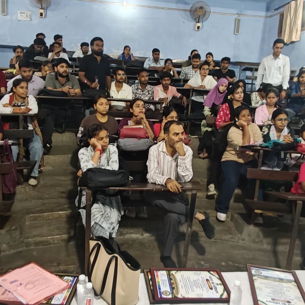 कानपुर में विद्यार्थियों को किया गया जागरूक:डीबीएस कॉलेज में LGBTQIA+ समुदाय की चुनौतियों और समावेशन पर व्याख्यान