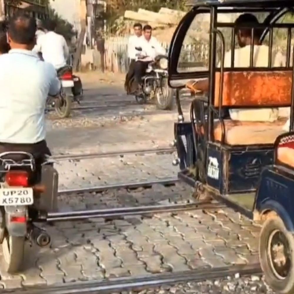 बदायूं में कल 8 घंटे बंद रहेगी रेलवे क्रॉसिंग:घटपुरी-मकरंदपुर के बीच होगा मेंटेनेंस, वाहन चालकों को रमपुरा अंडरपास से गुजरना होगा