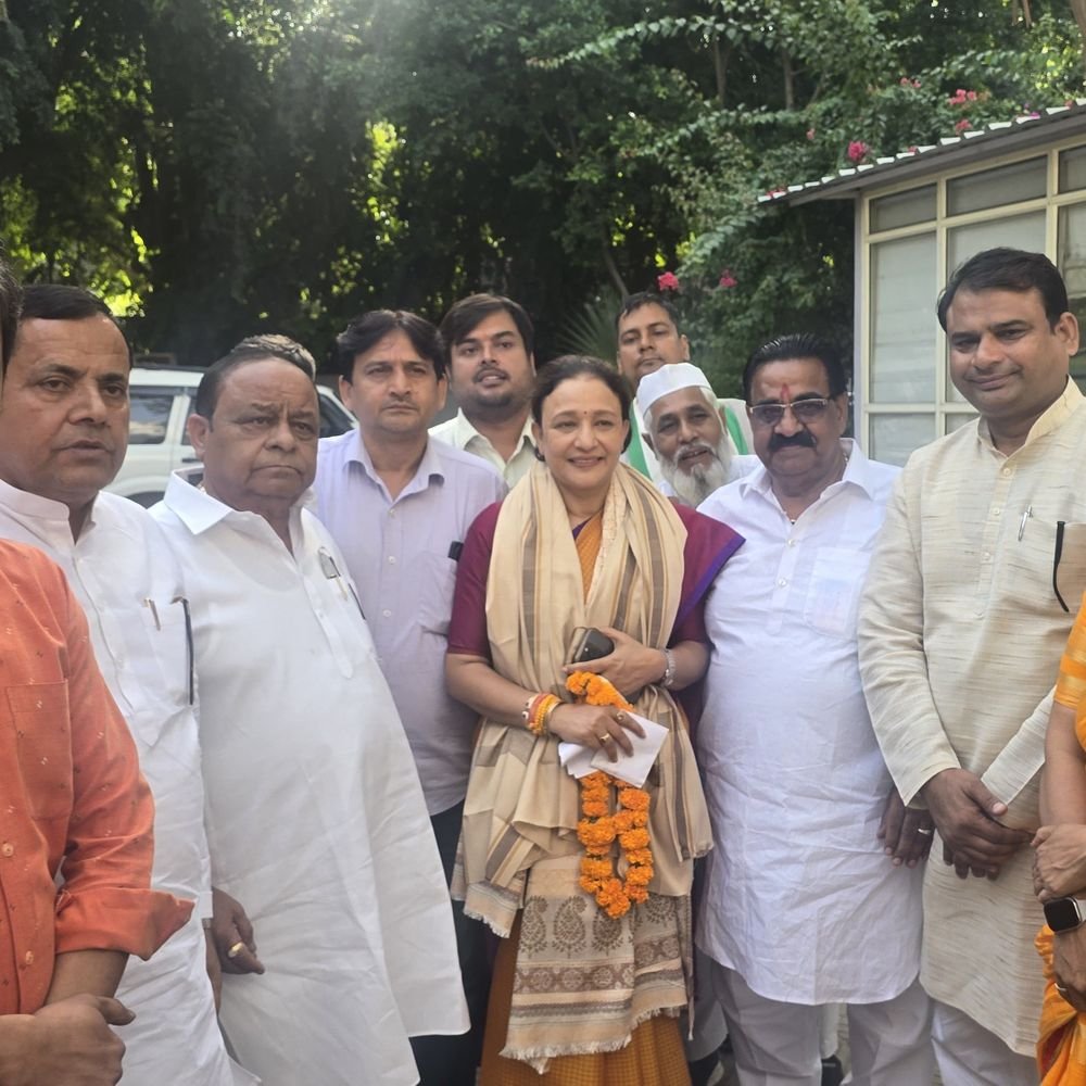 यूपी कांग्रेस अध्यक्ष का स्वागत:दिल्ली में हापुड़ के कांग्रेस नेताओं ने किया स्वागत, संगठन मजबूत होने की उम्मीद